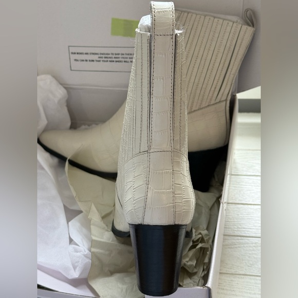 JOURNEE signature Markka women’s Chelsea Western Boot in off white size 11 - Picture 7 of 8